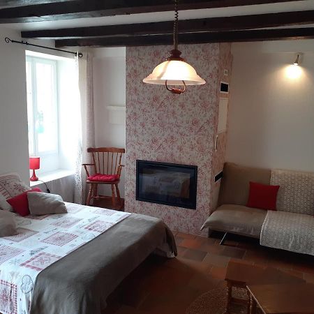 Le Petit Bretigny Guest House Beaumont  ภายนอก รูปภาพ