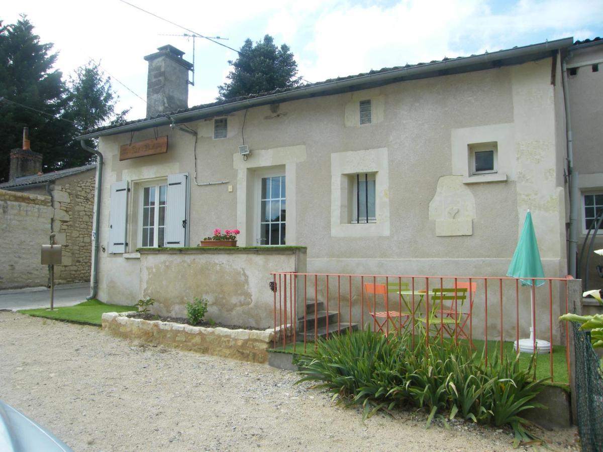 Le Petit Bretigny Guest House Beaumont  ภายนอก รูปภาพ