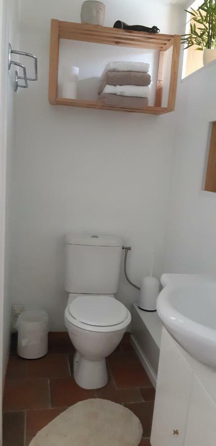 Le Petit Bretigny Guest House Beaumont  ภายนอก รูปภาพ
